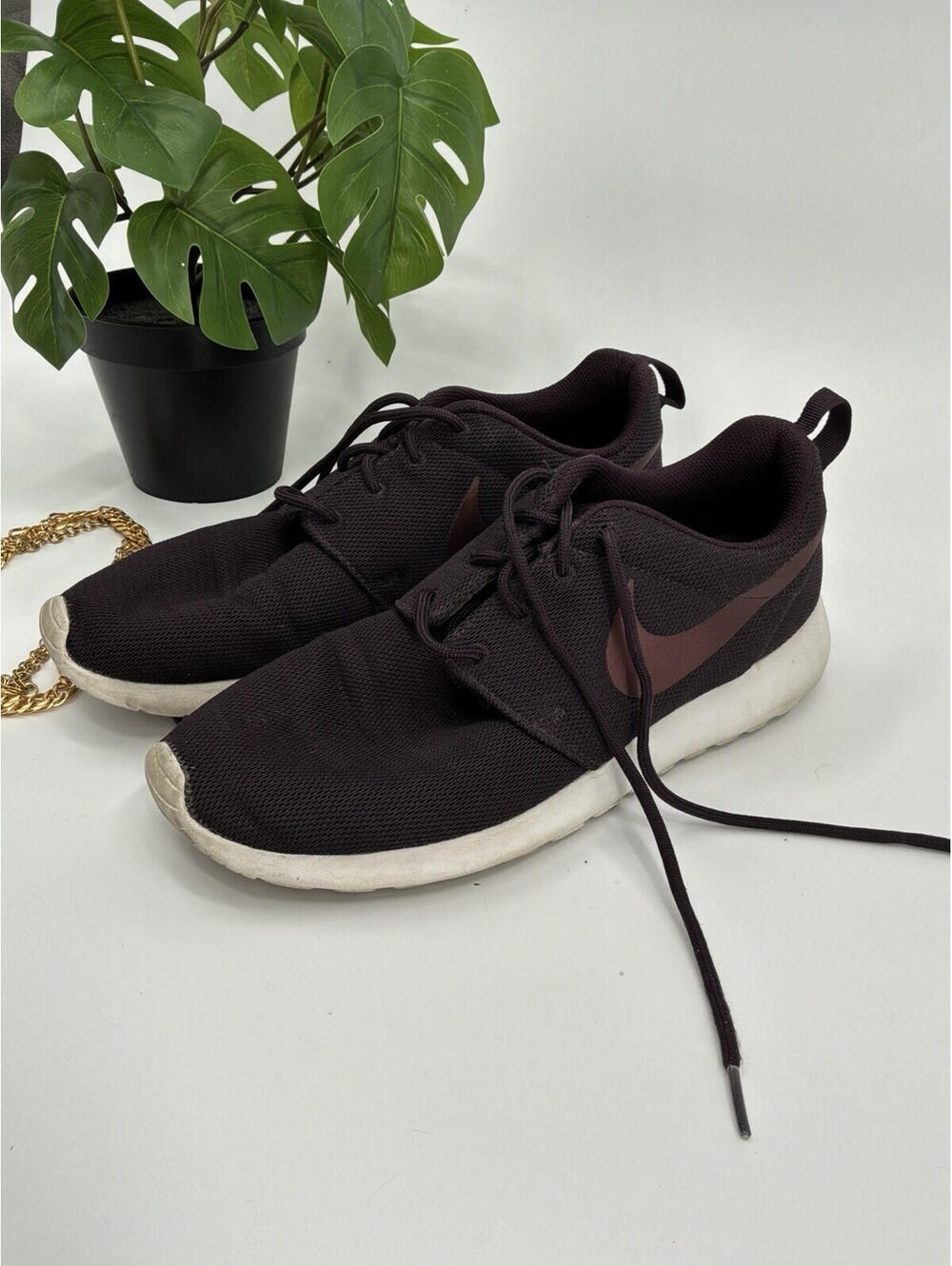 Nike Women’s Roshe One "Port Wine" Maroon Athletic Sneakers Size 10 Tennis Shoes